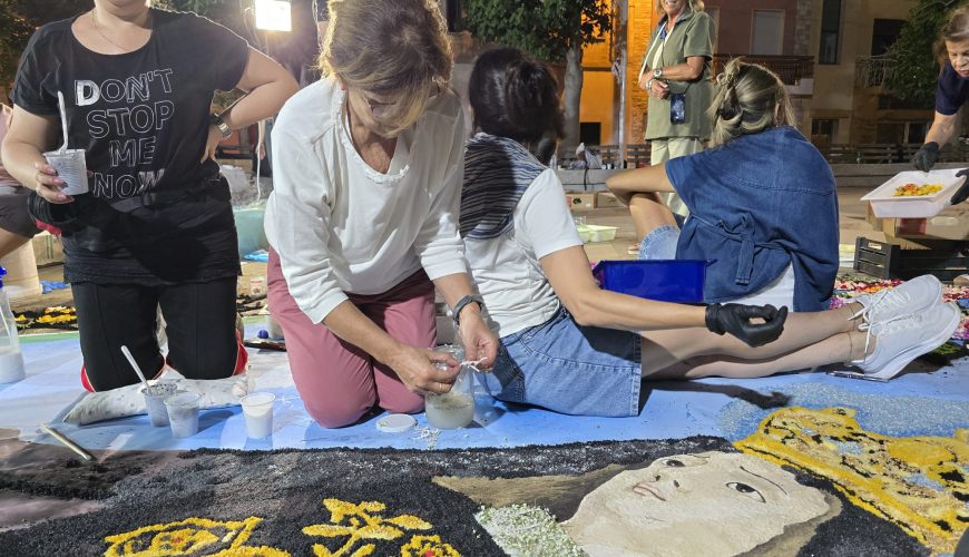 Festa della Madonna del Miracolo con infiorata Tavianese